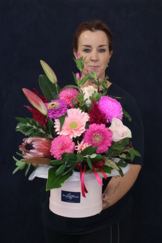 Real Hat Box | Tickle me Pink order made by Amy's Flowers
