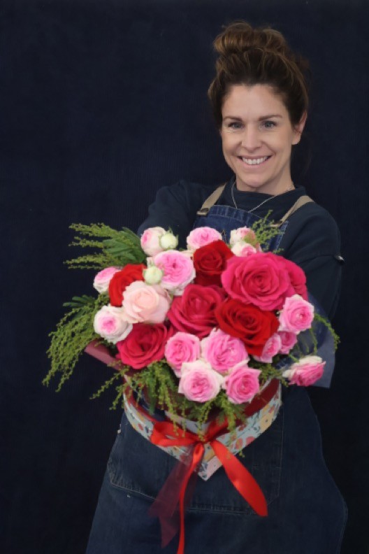 Real Hat Box | Queen of Hearts order made by Amy's Flowers
