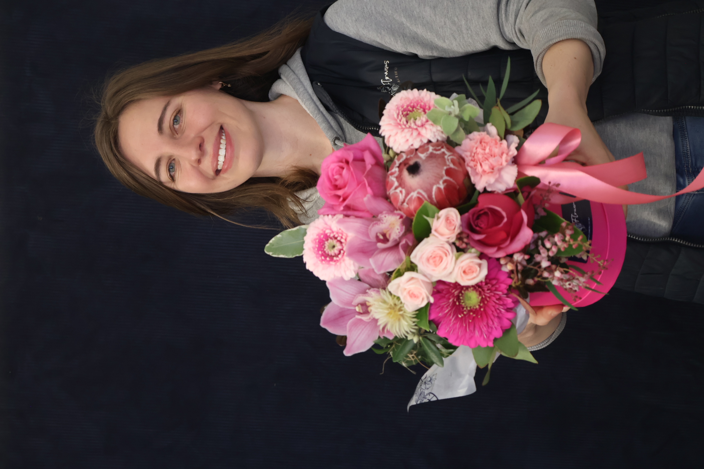 Real Hat Box | Tickle me Pink order made by Amy's Flowers