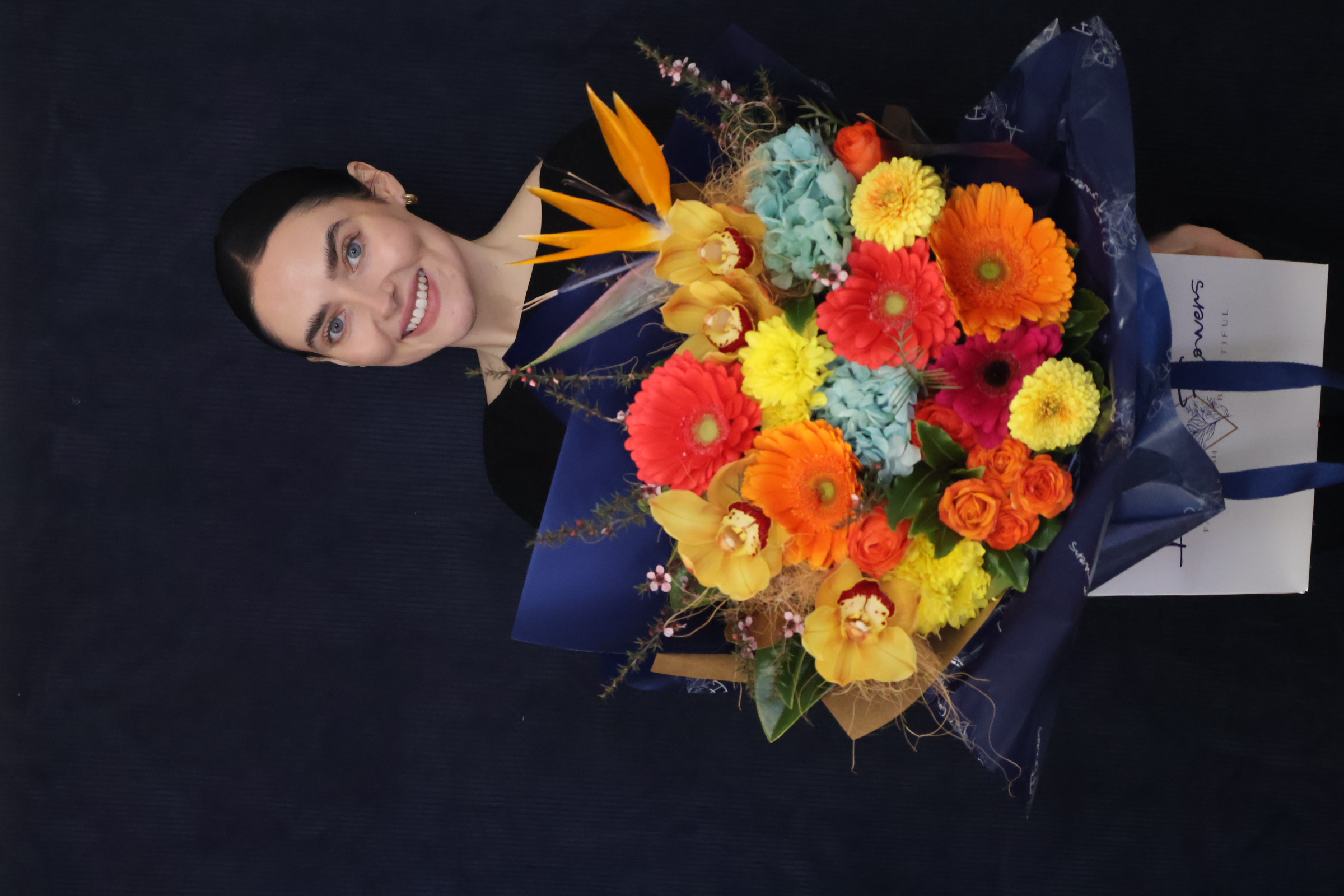 Real Bouquet | Happy Hour order made by Amy's Flowers