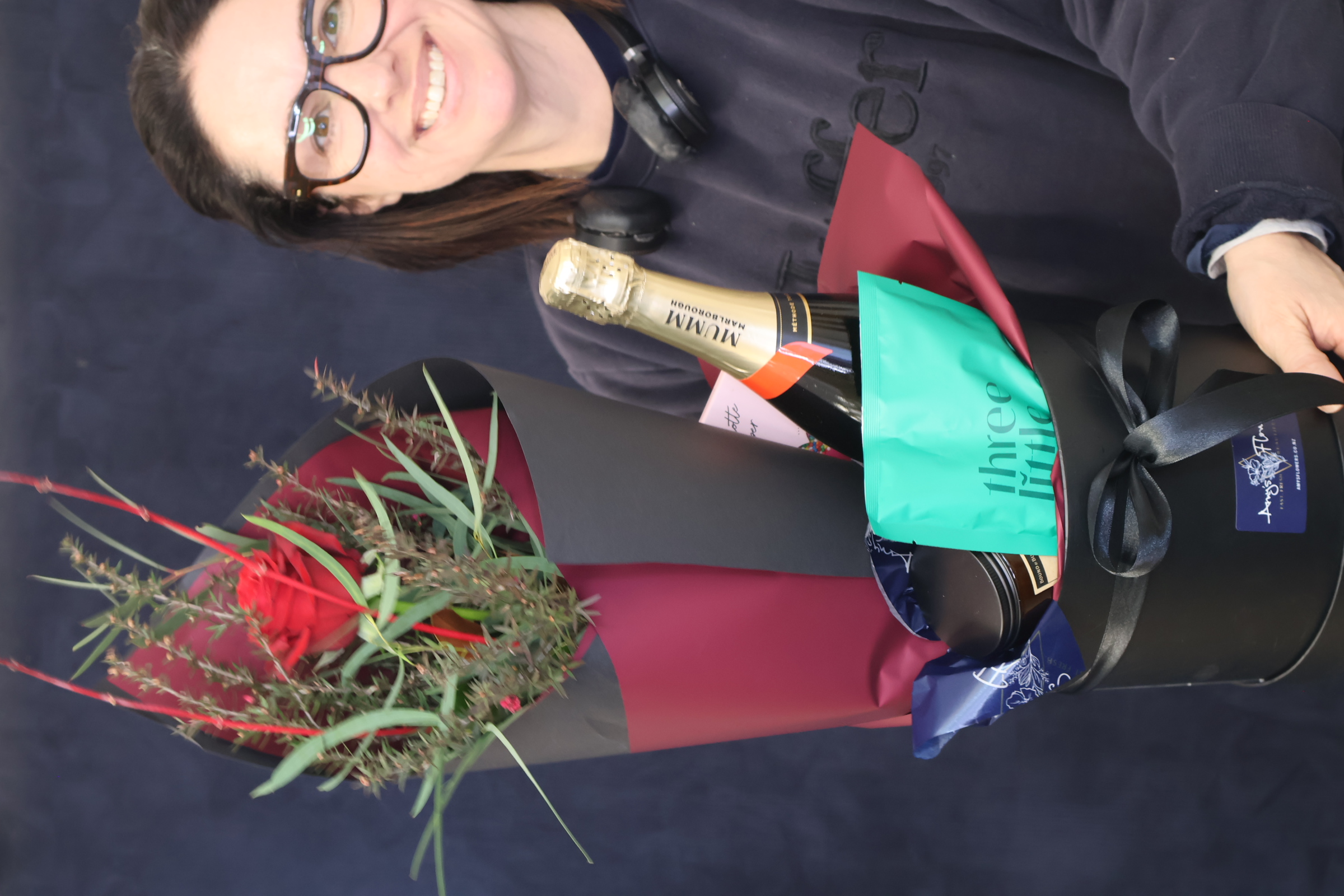 Recent Gift Hamper | Kiss From A Rose, Single Rose order