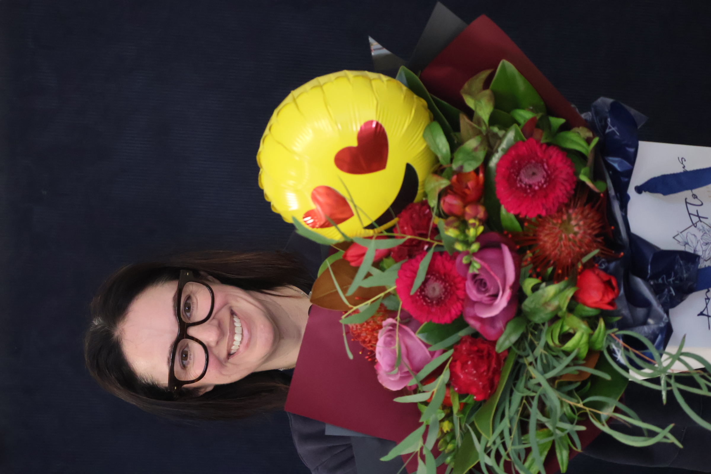 Real BEST BUY | Adore You - FREE BALLOON order made by Amy's Flowers