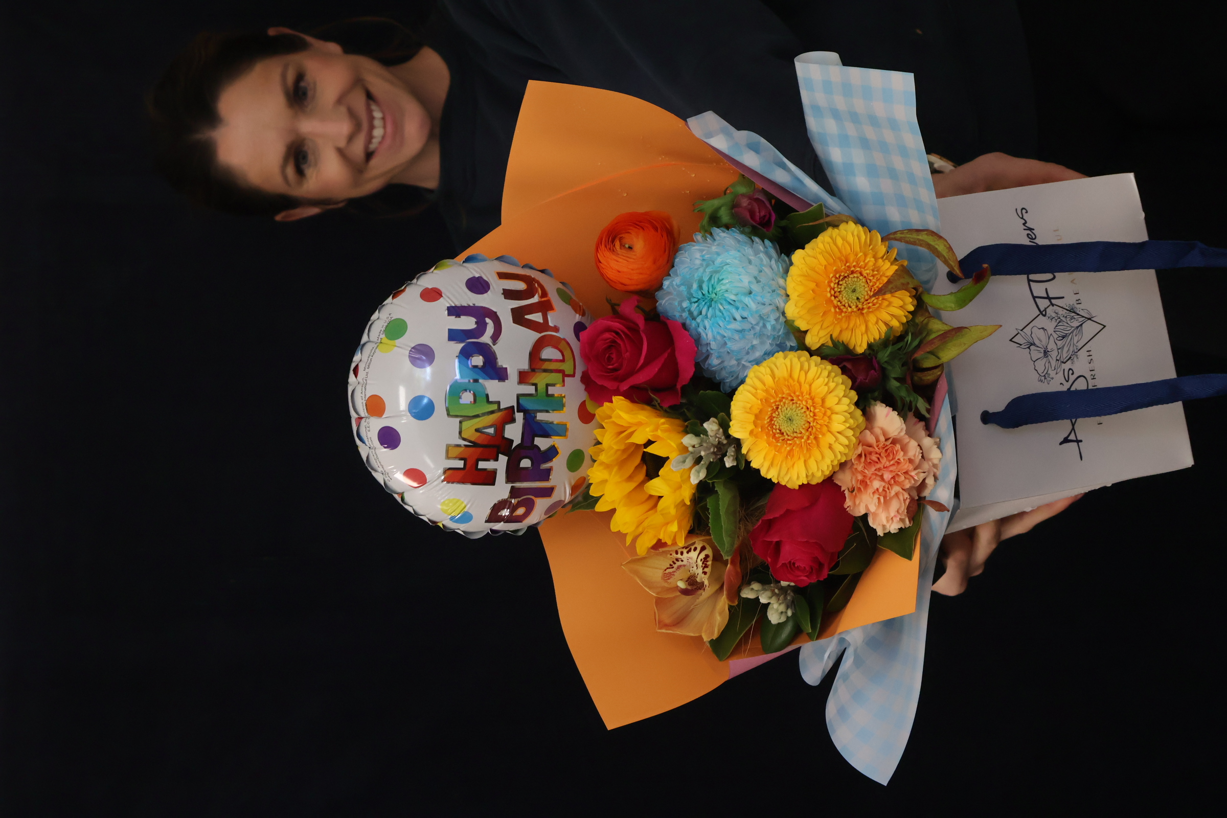 Real Bouquet | Happy Hour order made by Amy's Flowers