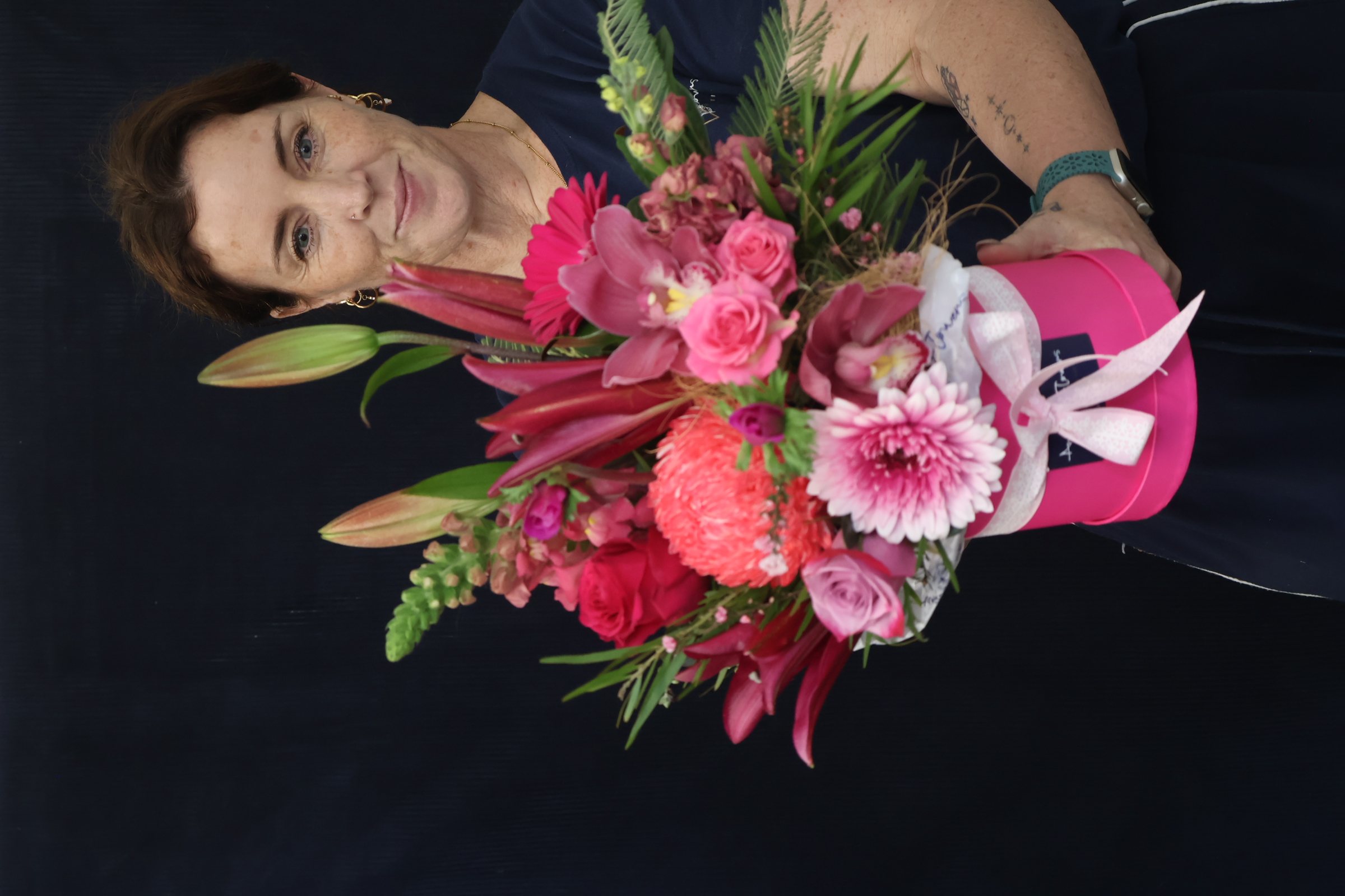 Real Hat Box | Tickle me Pink order made by Amy's Flowers